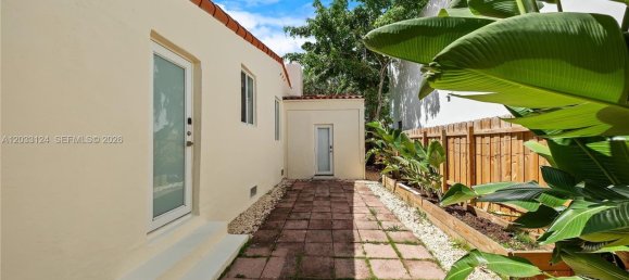 3 dormitorios villa en alquiler en Miami, Miami-Dade, Florida, USA № 614976 9