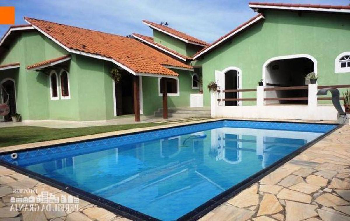 Casa de 3 dormitorios en Sao Paulo, Brazil No. 492588