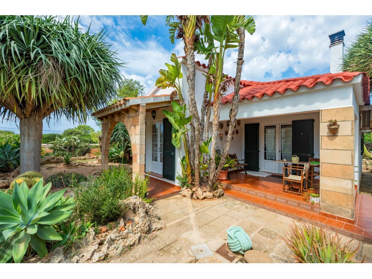 3 bedrooms Villa in Cala Blanca, Spain No. 221672