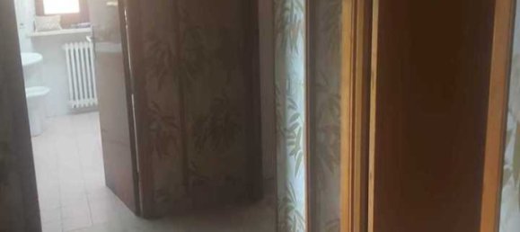 4 bedrooms Apartment in Mogliano, Italy No. 19363 18