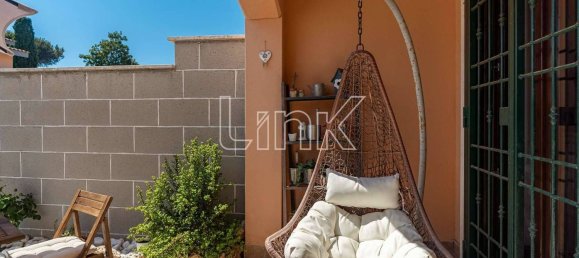 2 bedrooms Villa in Pomezia, Italy No. 320911 8