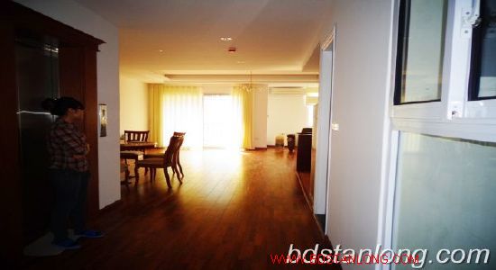 2 Schlafzimmer Wohnung in Dong Da, Vietnam, Nr. 7073