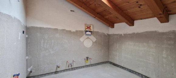 Квартира с 2 спальнями в Куинто ди Тревизо, Италия № 85900 6