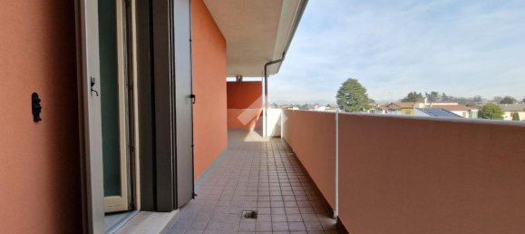 Квартира с 2 спальнями в Куинто ди Тревизо, Италия № 85900 2