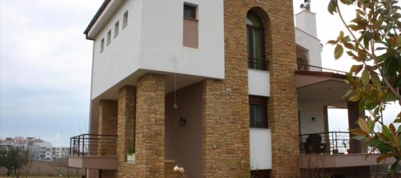 5 bedrooms Villa in Thessaloniki, Greece No. 1348 14