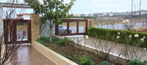 5 bedrooms Villa in Thessaloniki, Greece No. 1348 12