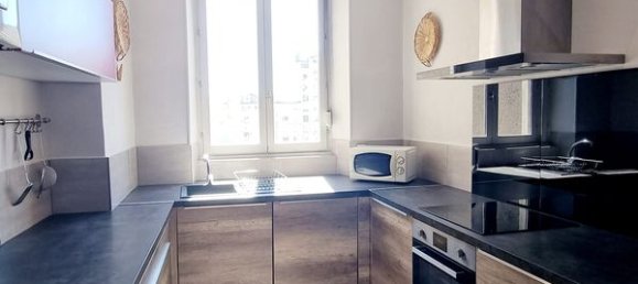 Дуплекс с 2 спальнями в Гренобль, Франция № 317600 5