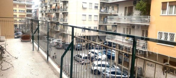 4 rooms Apartment in Rome, Italy No. 142773 15