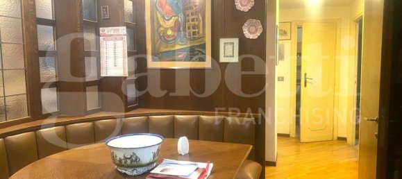 4 rooms Apartment in Rome, Italy No. 142773 6
