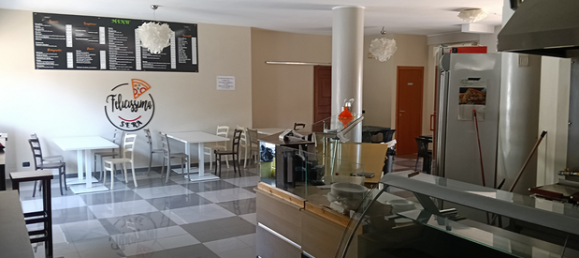 100m² Commercial property in Massafra, Italy No. 288893 3