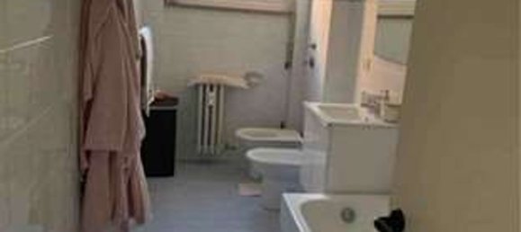 4 rooms Apartment in Limbiate, Italy No. 263430 9