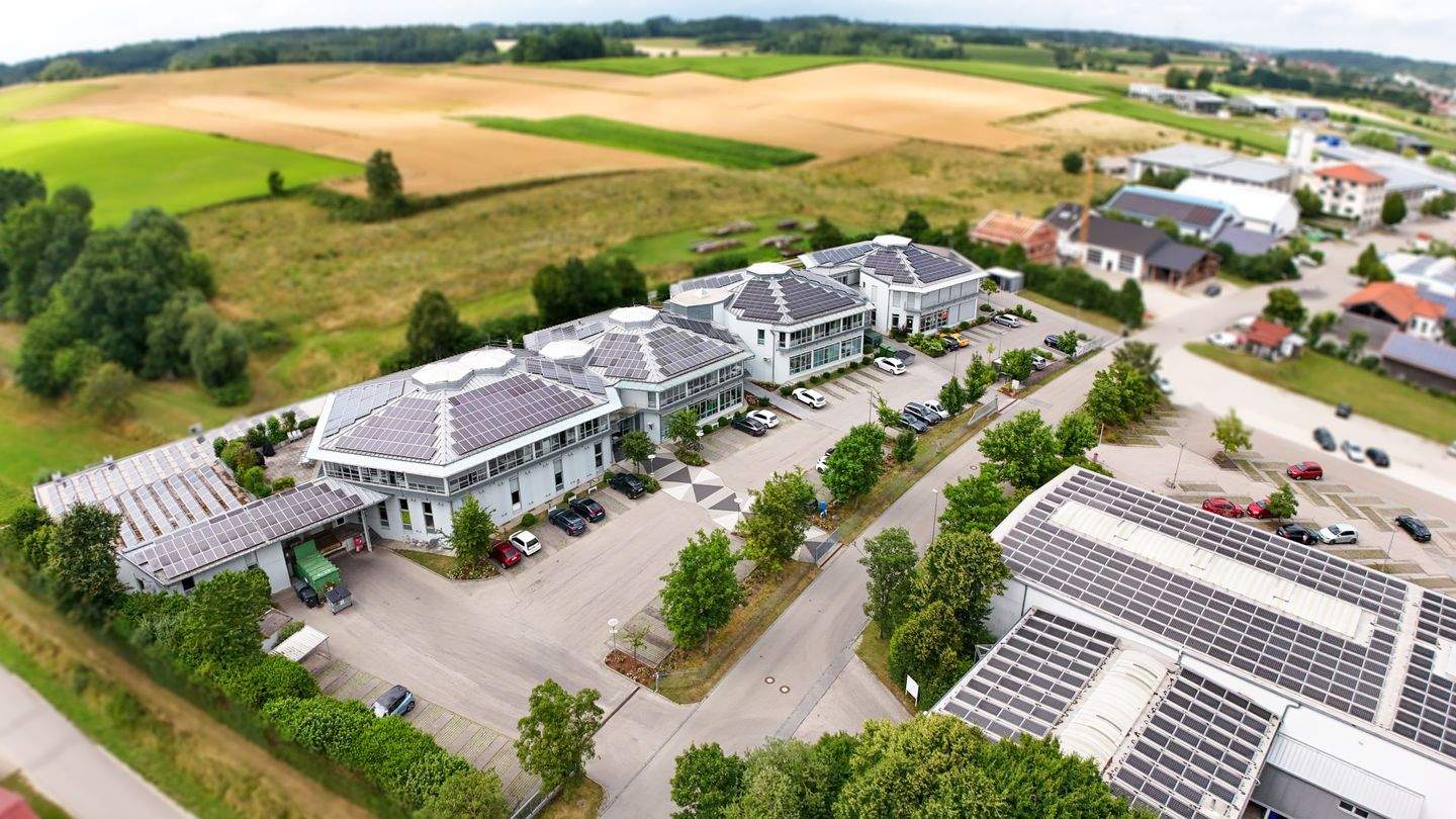  عقار تجاري في Freising, Germany 14500متر مربع رقم 244377