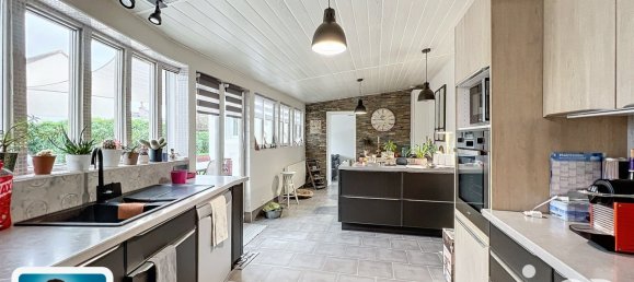 Casa de 5 dormitorios en Maintenon, France No. 50009 2