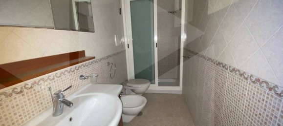 Apartamento de 2 habitaciónes en Bitonto, Italy No. 17769 7