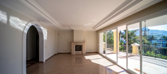 6 Schlafzimmer Villa in El Herrojo, Spain, Nr. 3077 5