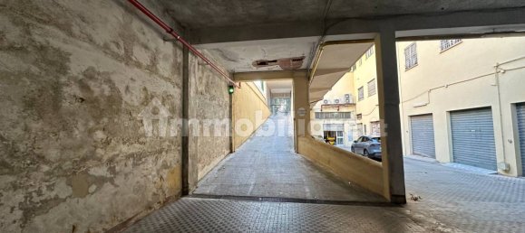 33m² Garage in Rome, Italy No. 371701 8