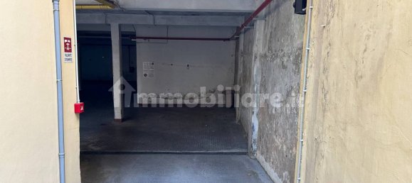 33m² Garage in Rome, Italy No. 371701 9