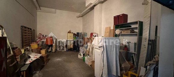 33m² Garage in Rome, Italy No. 371701 3