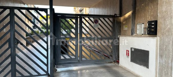 33m² Garage in Rome, Italy No. 371701 11