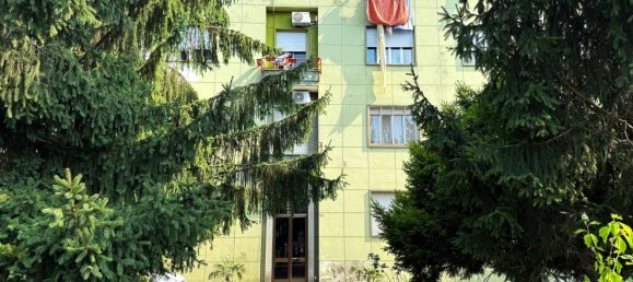 4 rooms Apartment in Novara, Italy No. 268980 2