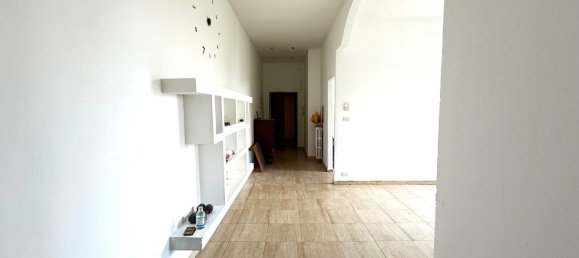 4 rooms Apartment in Novara, Italy No. 268980 6