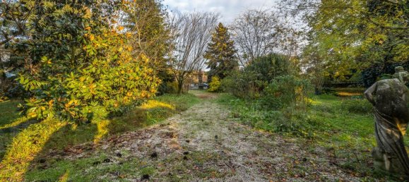 Villa de 7 habitaciónes en Noceto, Italy No. 237623 9