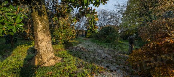 Villa de 7 habitaciónes en Noceto, Italy No. 237623 8