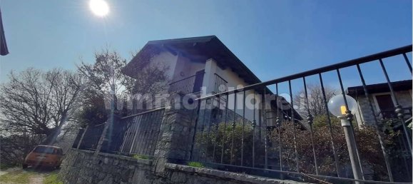 2 bedrooms Villa in Massino Visconti, Italy No. 74078 6