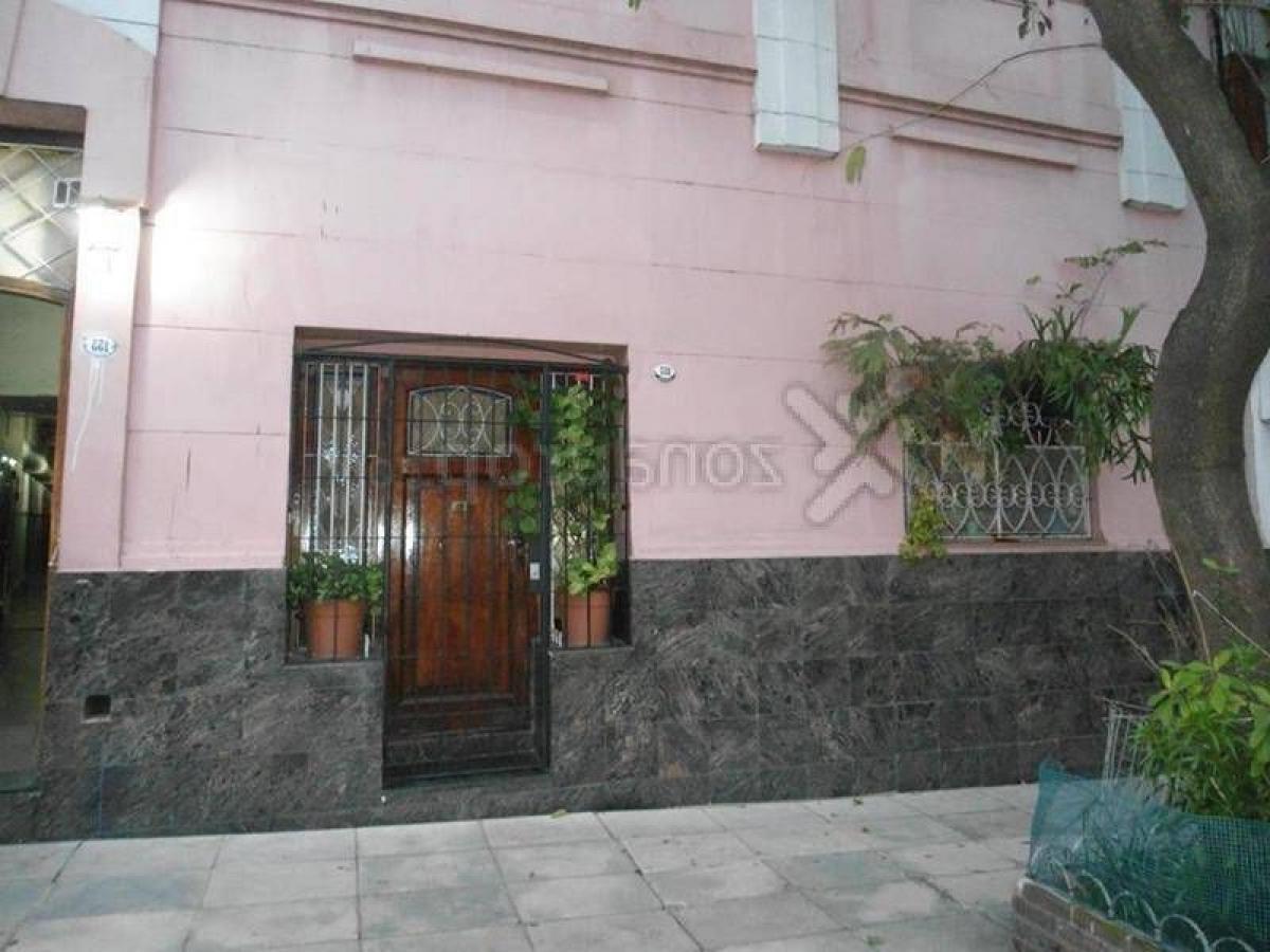 2 bedrooms House in Buenos Aires, Argentina No. 88281