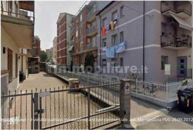 Apartamento T2 em Piacenza, Italy N.º 292704