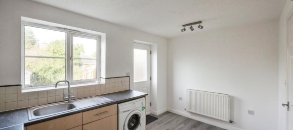 2 bedrooms House in Doncaster, United Kingdom No. 1990 3