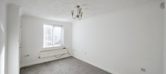 2 bedrooms House in Doncaster, United Kingdom No. 1990 4