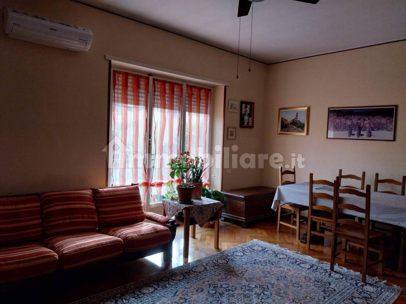 2 Schlafzimmer Wohnung in Varese, Italy, Nr. 378784
