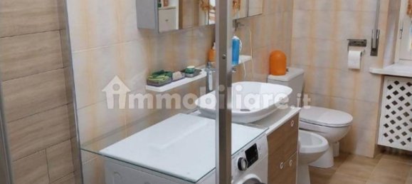 2 Schlafzimmer Wohnung in Varese, Italy, Nr. 378784 5