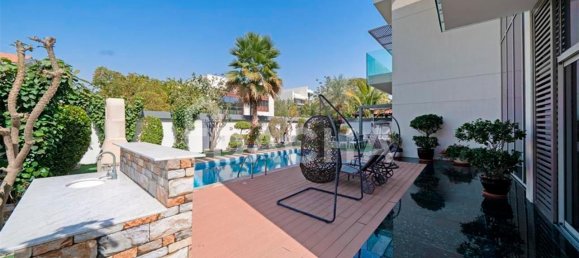 4 bedrooms Villa in Dubai, UAE No. 28001 11