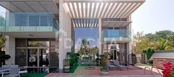 4 bedrooms Villa in Dubai, UAE No. 28001 10