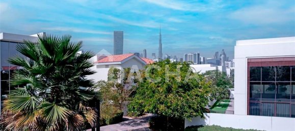 4 bedrooms Villa in Dubai, UAE No. 28001 8