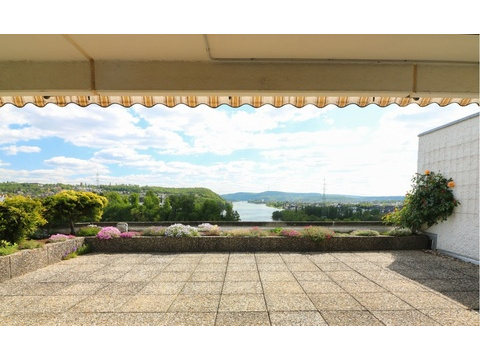 Apartamento de 5 habitaciónes en Mayen-Koblenz, Germany No. 136466