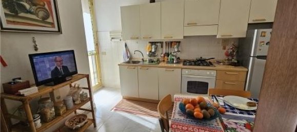 Apartamento de 4 habitaciónes en Empoli, Italy No. 38310 9