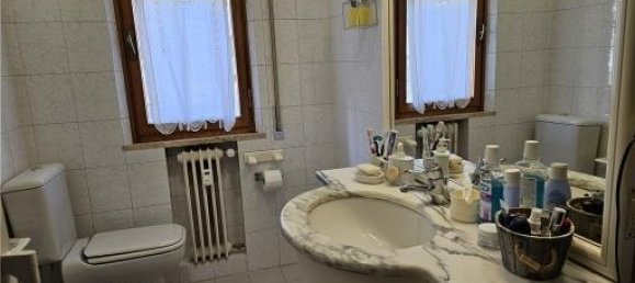 Apartamento de 4 habitaciónes en Empoli, Italy No. 38310 17