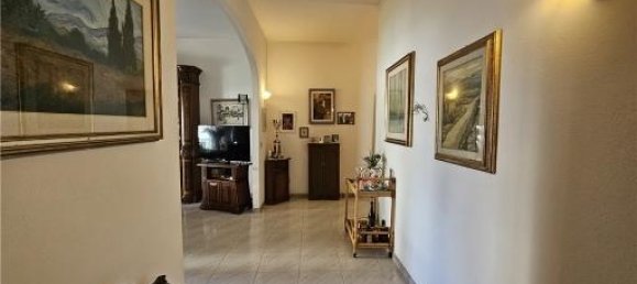 Apartamento de 4 habitaciónes en Empoli, Italy No. 38310 11