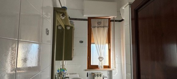3 rooms Apartment in Certaldo, Italy No. 251242 9