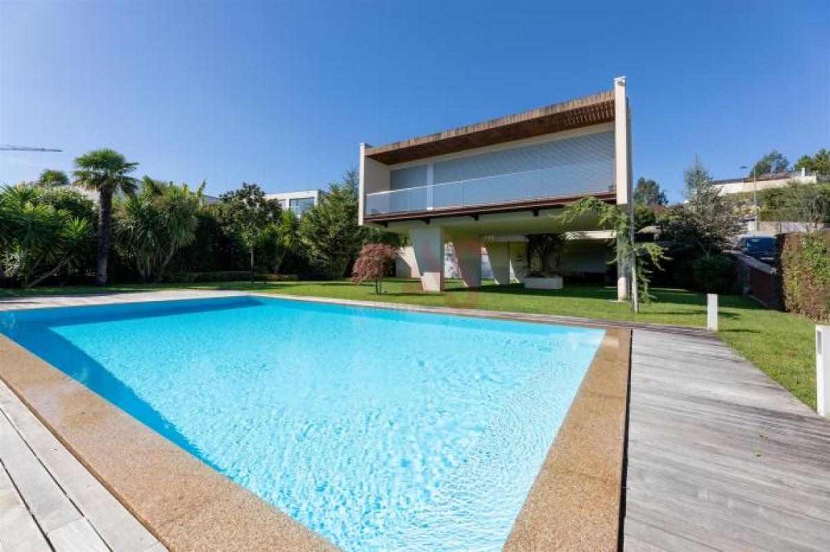 3 bedrooms House in Guimaraes, Portugal No. 5102