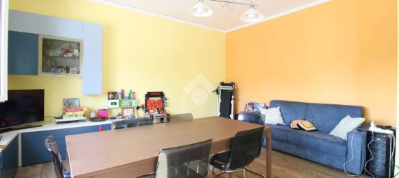 3 bedrooms Apartment in San Prospero, Italy No. 380463 2