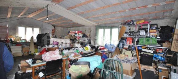 4-salle Appartement à Luras, Italy No. 365183 7