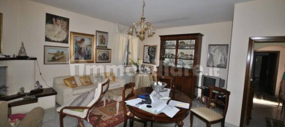 4-salle Appartement à Luras, Italy No. 365183 11