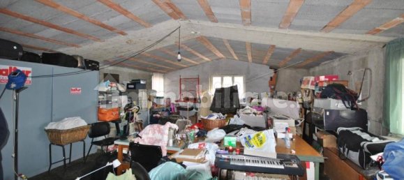 4-salle Appartement à Luras, Italy No. 365183 10