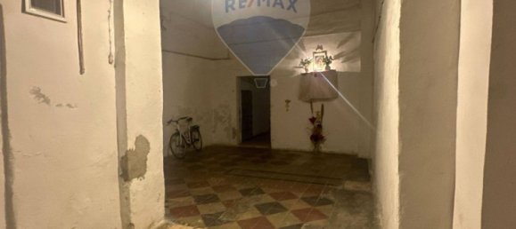 2-Zimmer Wohnung in Bari, Italy, Nr. 300228 8