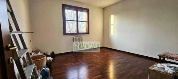 4 rooms House in Casalgrande, Italy No. 37584 17