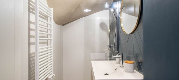 2 bedrooms Apartment in Paris, France No. 168082 13